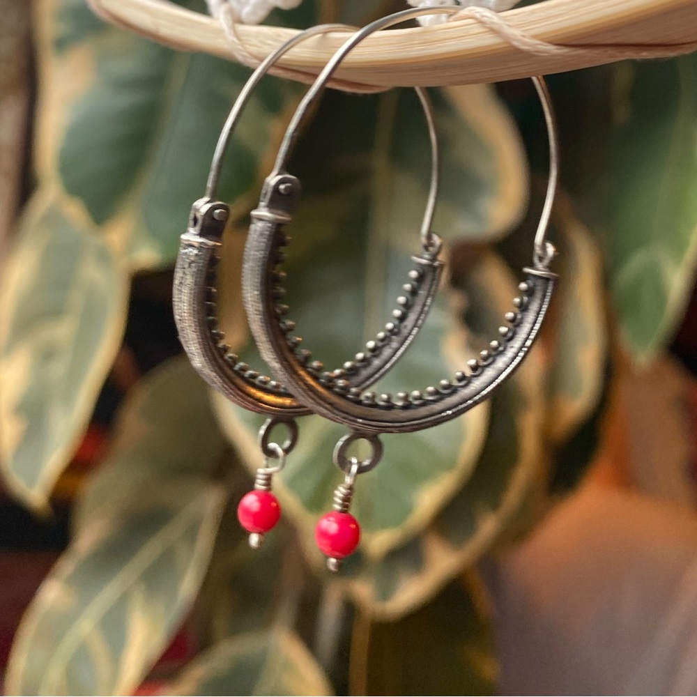Dubrovnik Sterling Silver Tribal Hoop Earrings With Coral Beads